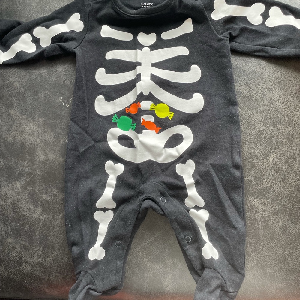 Halloween sleep and play outfit.